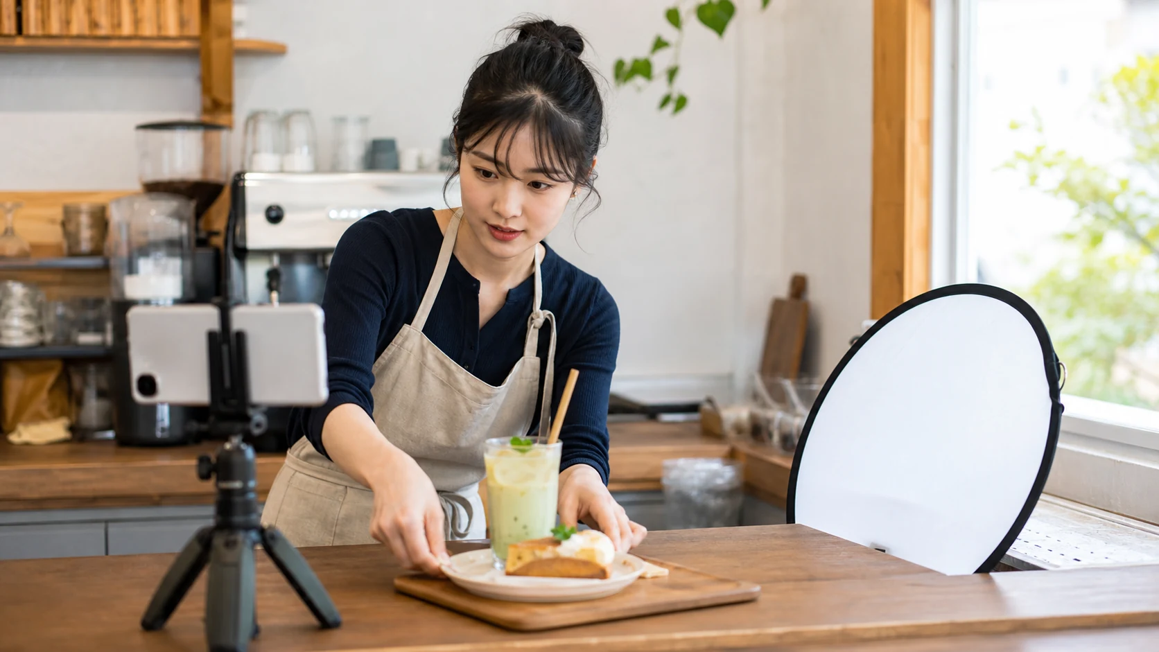 짧은 영상 콘텐츠를 촬영하는 스마트폰 화면